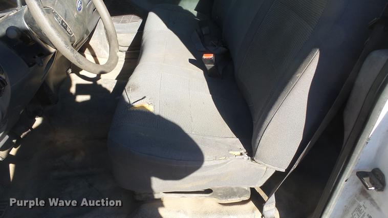 image for item EH9124 2003 Ford F150 pickup truck