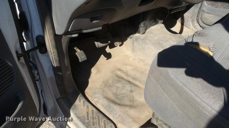 image for item EH9124 2003 Ford F150 pickup truck