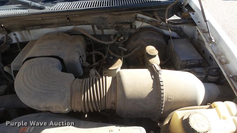 image for item EH9124 2003 Ford F150 pickup truck
