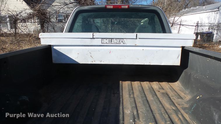 image for item EH9124 2003 Ford F150 pickup truck