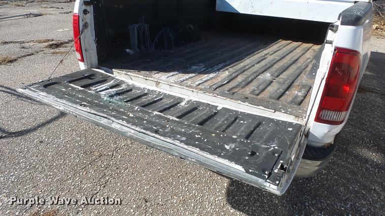 image for item EH9124 2003 Ford F150 pickup truck