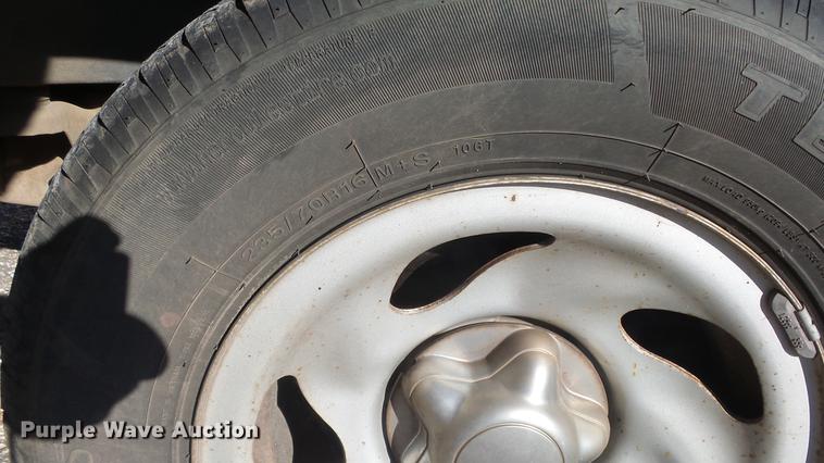 image for item EH9124 2003 Ford F150 pickup truck