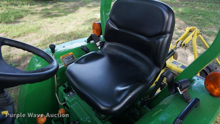 image for item EJ9488 2007 John Deere 790 tractor and finish mower