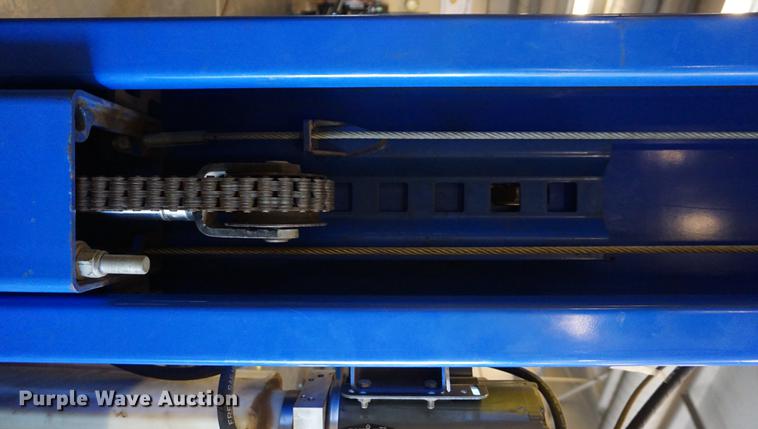 image for item EU9099 Partner TP11KAC two post automotive lift