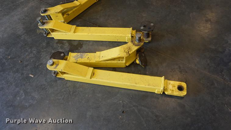 image for item EU9099 Partner TP11KAC two post automotive lift