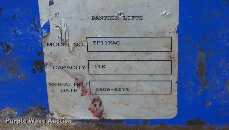 image for item EU9099 Partner TP11KAC two post automotive lift