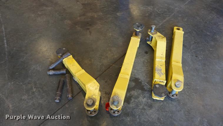 image for item EU9099 Partner TP11KAC two post automotive lift