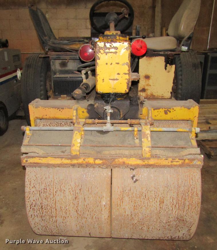 image for item EU9523 Ferguson 46 double drum roller