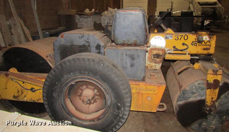 image for item EU9523 Ferguson 46 double drum roller