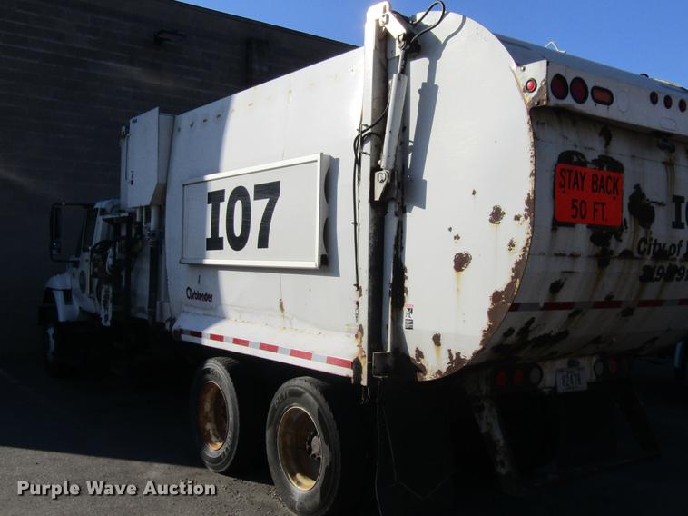 image for item EU9524 2006 International 7400 refuse truck