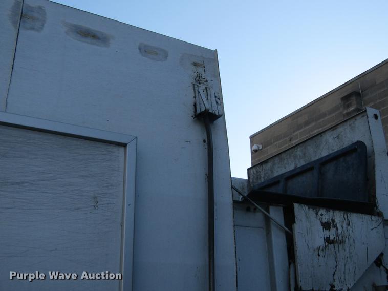 image for item EU9524 2006 International 7400 refuse truck