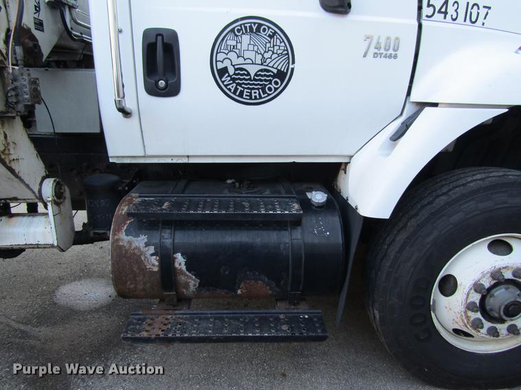 image for item EU9524 2006 International 7400 refuse truck