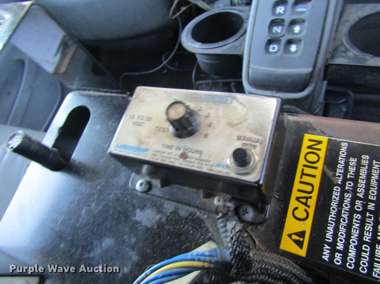 image for item EU9524 2006 International 7400 refuse truck