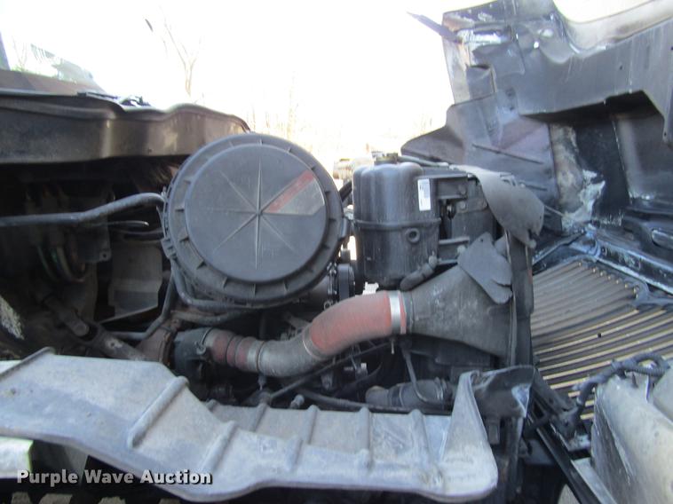 image for item EU9524 2006 International 7400 refuse truck