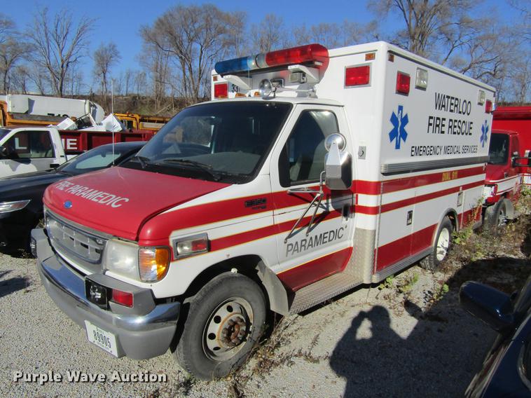 image for item EU9525 1997 Ford Econoline E350 ambulance