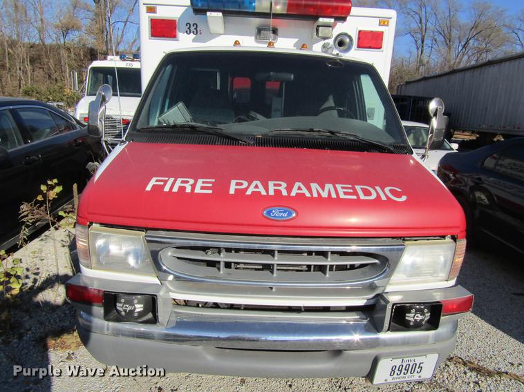 image for item EU9525 1997 Ford Econoline E350 ambulance