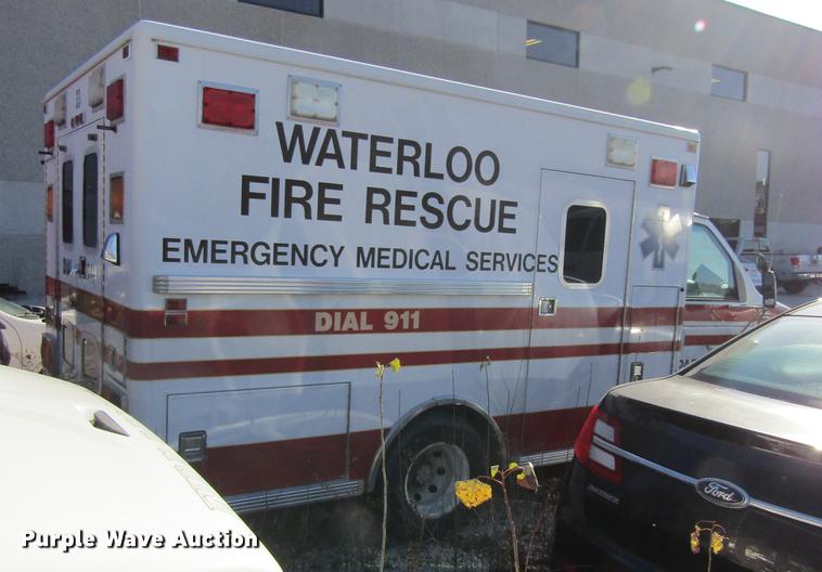 image for item EU9525 1997 Ford Econoline E350 ambulance