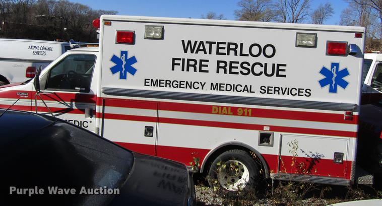 image for item EU9525 1997 Ford Econoline E350 ambulance