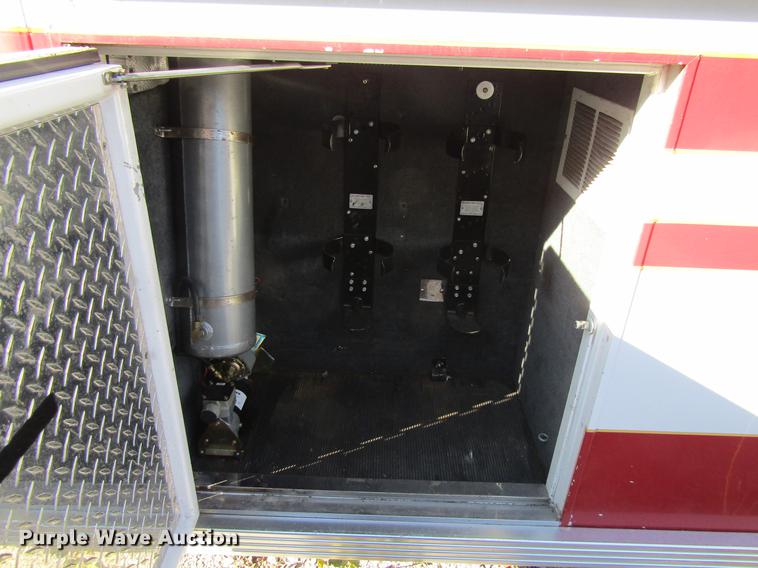 image for item EU9525 1997 Ford Econoline E350 ambulance