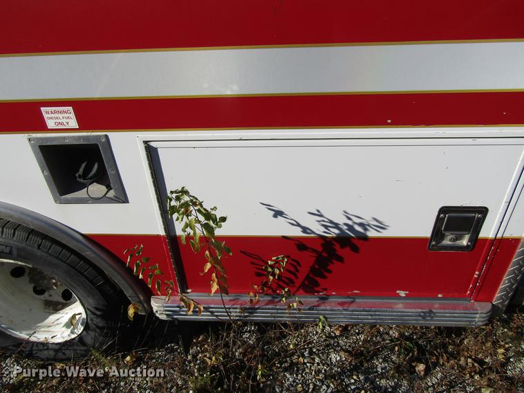 image for item EU9525 1997 Ford Econoline E350 ambulance
