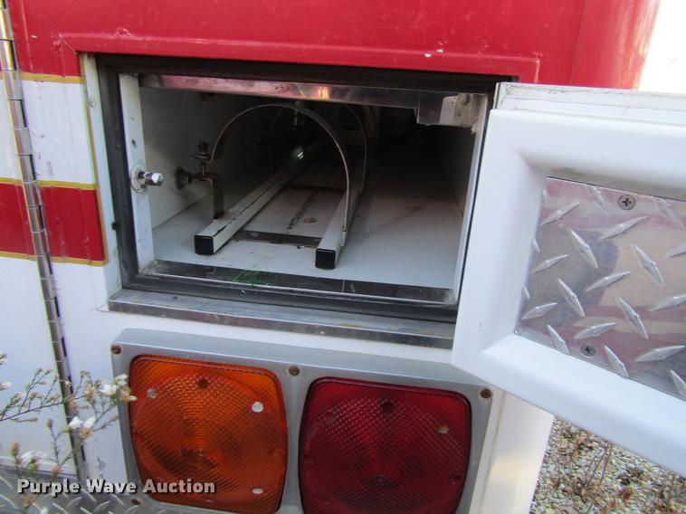 image for item EU9525 1997 Ford Econoline E350 ambulance