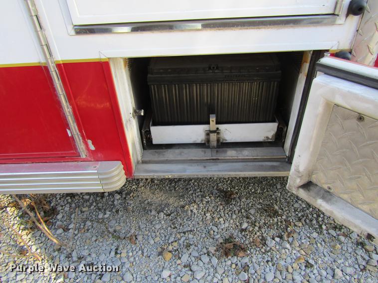 image for item EU9525 1997 Ford Econoline E350 ambulance