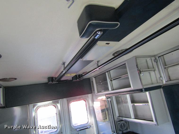 image for item EU9525 1997 Ford Econoline E350 ambulance