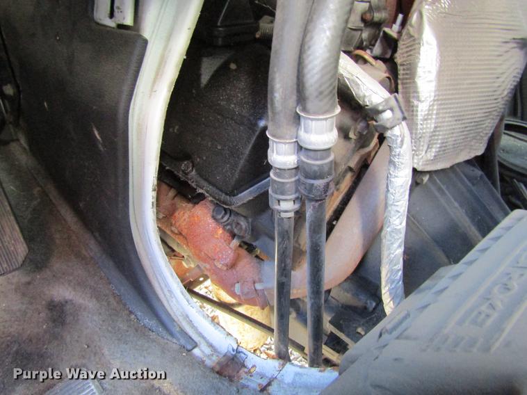 image for item EU9525 1997 Ford Econoline E350 ambulance