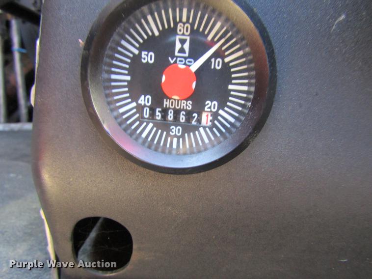 image for item EU9526 2005 Ford E350 Super Duty ambulance