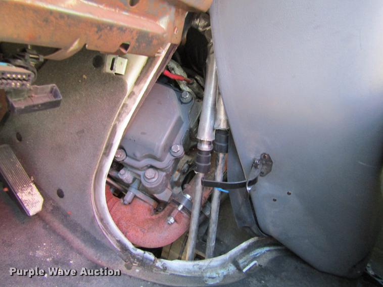 image for item EU9526 2005 Ford E350 Super Duty ambulance