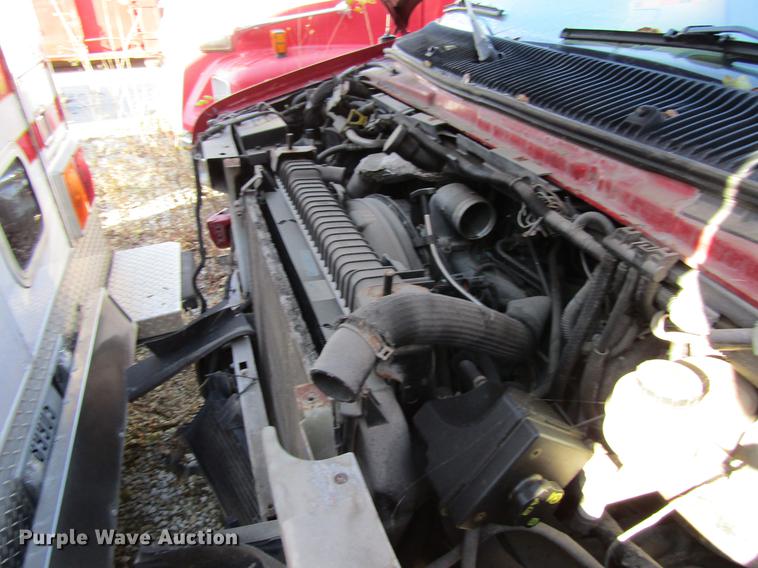 image for item EU9526 2005 Ford E350 Super Duty ambulance