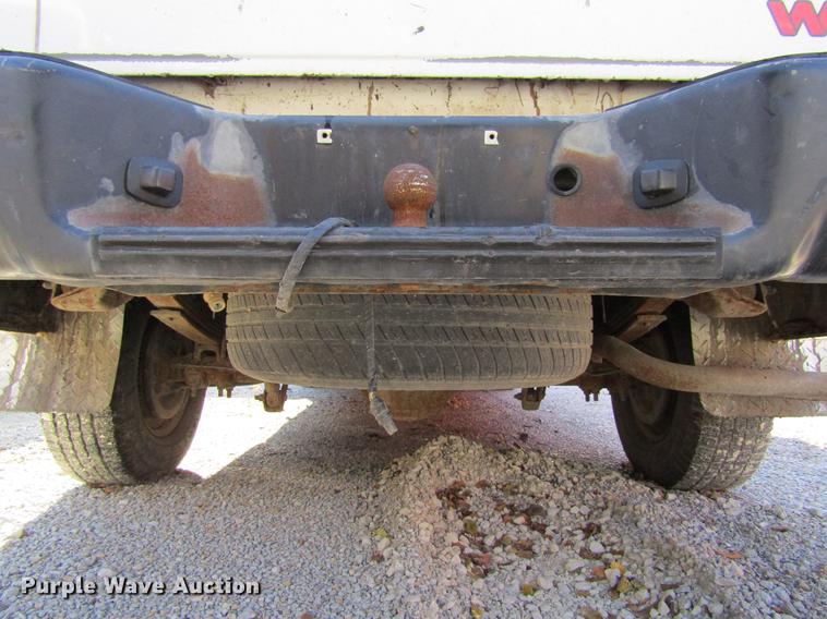 image for item EU9527 1993 Chevrolet 1500 pickup truck