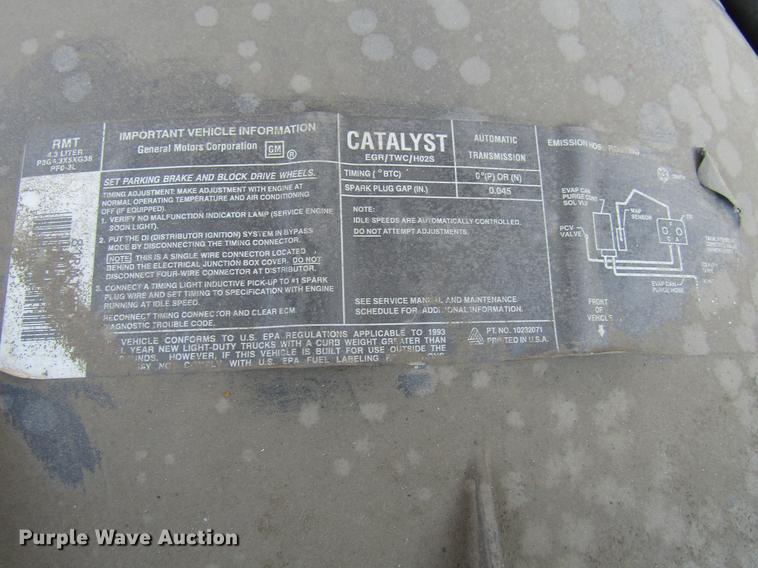 image for item EU9527 1993 Chevrolet 1500 pickup truck