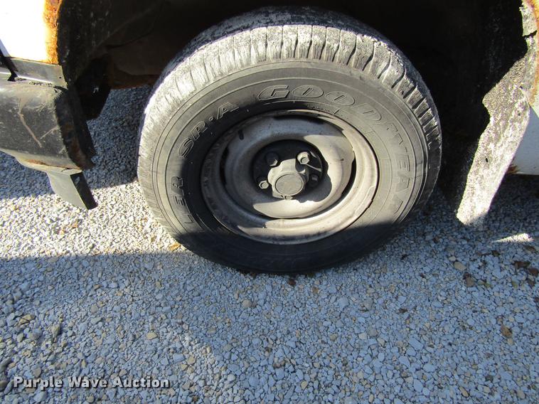 image for item EU9527 1993 Chevrolet 1500 pickup truck