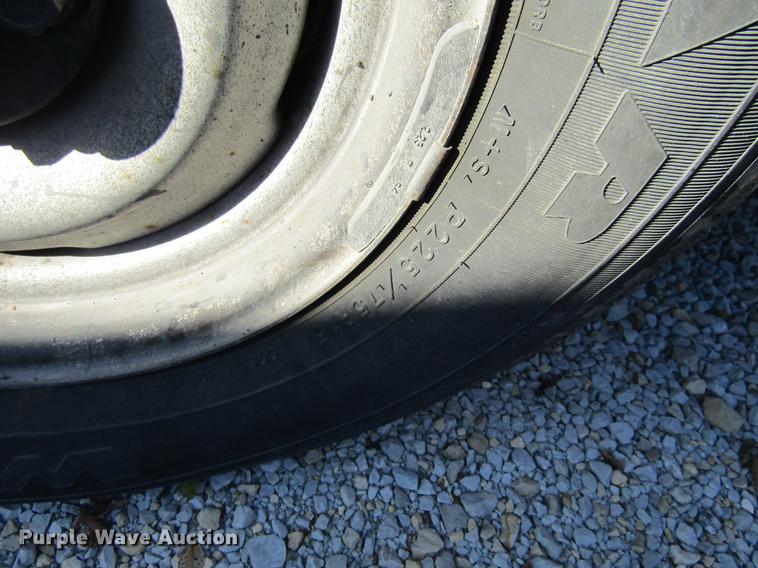 image for item EU9527 1993 Chevrolet 1500 pickup truck