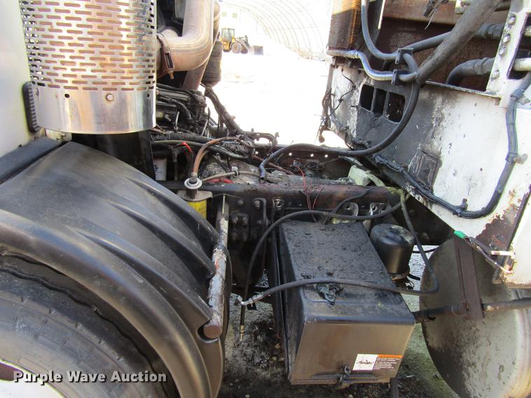 image for item EU9531 2008 American Lafrance Condor refuse truck