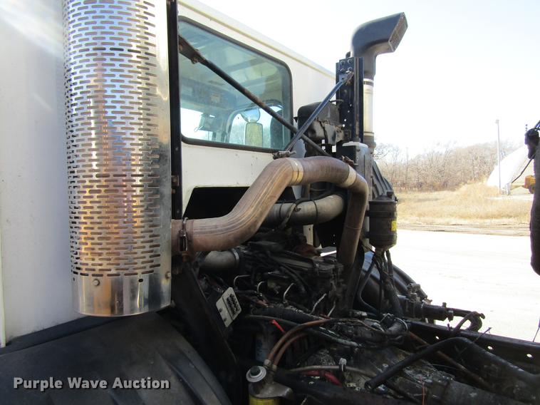 image for item EU9531 2008 American Lafrance Condor refuse truck