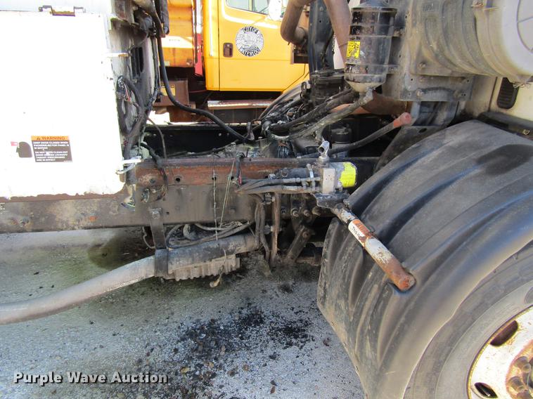 image for item EU9531 2008 American Lafrance Condor refuse truck