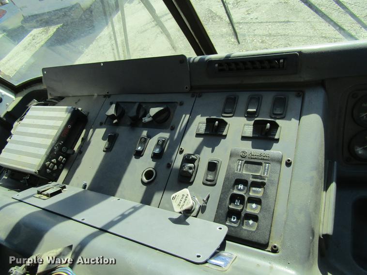 image for item EU9531 2008 American Lafrance Condor refuse truck