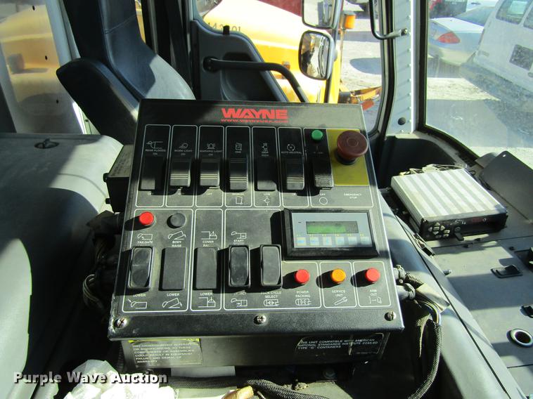 image for item EU9531 2008 American Lafrance Condor refuse truck