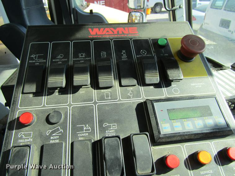 image for item EU9531 2008 American Lafrance Condor refuse truck