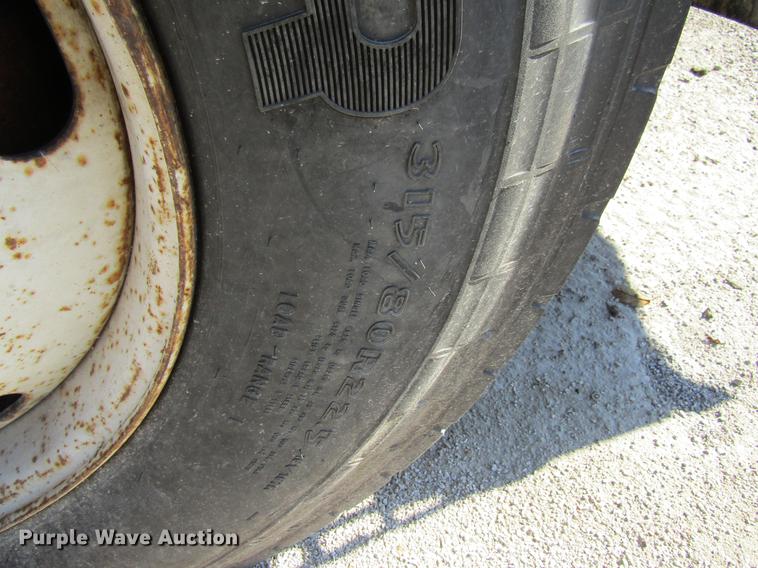 image for item EU9531 2008 American Lafrance Condor refuse truck