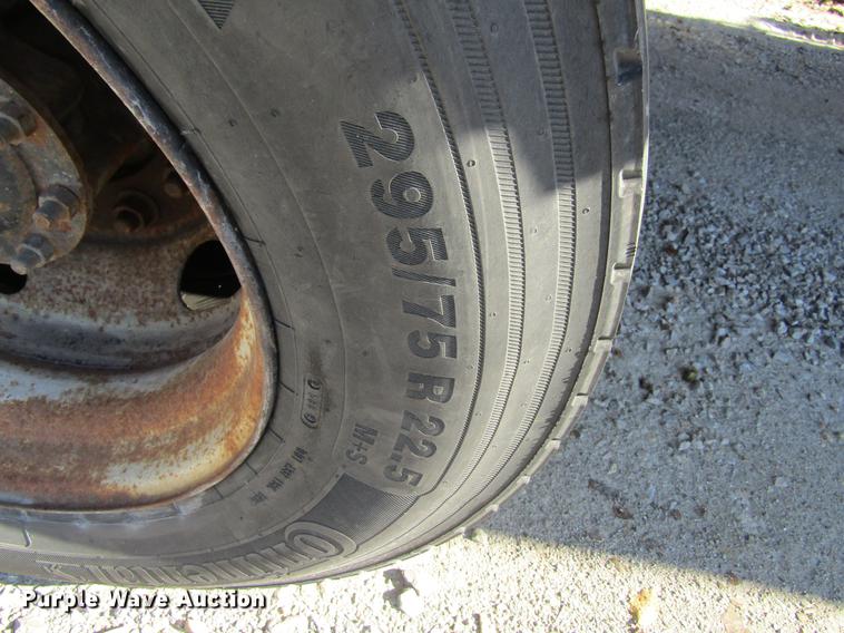 image for item EU9531 2008 American Lafrance Condor refuse truck