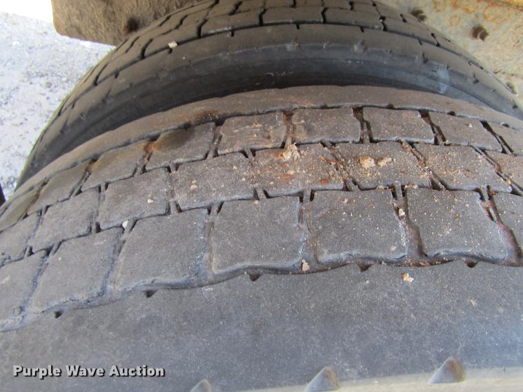 image for item EU9531 2008 American Lafrance Condor refuse truck