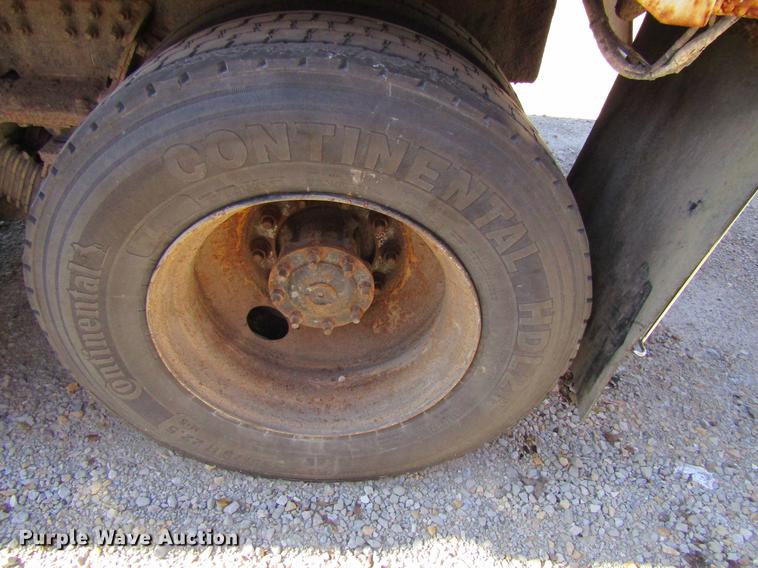 image for item EU9531 2008 American Lafrance Condor refuse truck