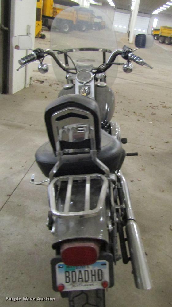 image for item EU9532 2001 Harley Davidson FXST motorcycle