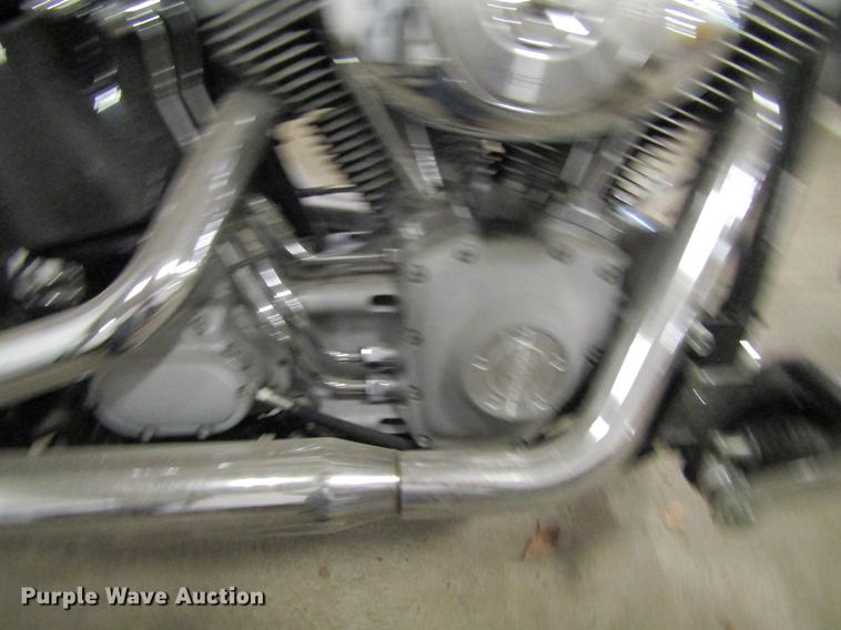 image for item EU9532 2001 Harley Davidson FXST motorcycle