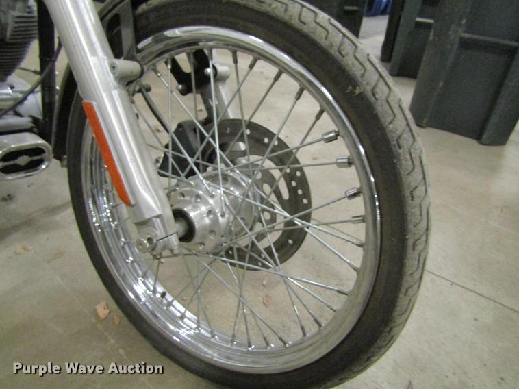 image for item EU9532 2001 Harley Davidson FXST motorcycle