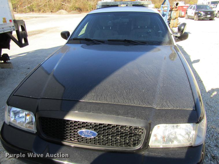image for item EU9536 2011 Ford Crown Victoria Police Interceptor