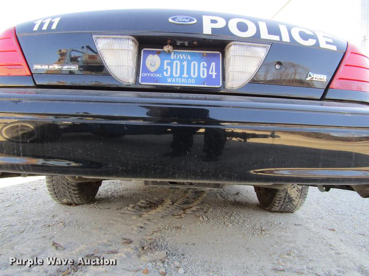 image for item EU9536 2011 Ford Crown Victoria Police Interceptor